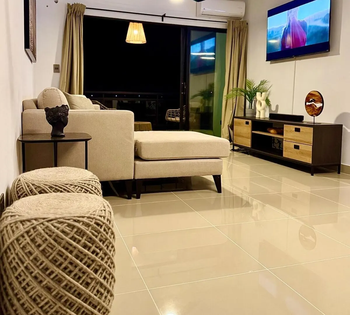Palm Vibe Condo - Downtown Punta Cana 0*,  République dominicaine